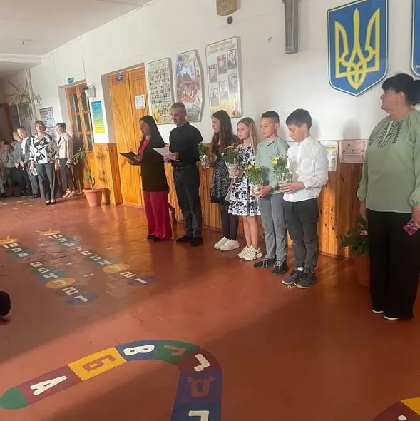 22 травня, у стінах нашого Більського ліцею відбулася особлива і щемлива подія — лінійка-реквієм, присвячена Дню Героїв. 